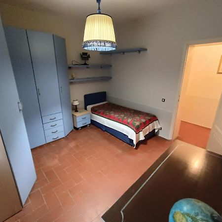 Cozy Apartment Near The City Walls Lucca Esterno foto